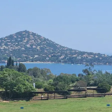 Agay Cap Esterel Village Allee Fleurs - F2 Clim Vue Golf Et - Grande Terrasse Plein Sud