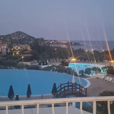 Lägenhet Agay Cap Esterel Village Allee Fleurs - F2 Clim Vue Golf Et - Grande Terrasse Plein Sud Saint-Raphaël