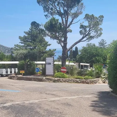 Agay Cap Esterel Village Allee Fleurs - F2 Clim Vue Golf Et - Grande Terrasse Plein Sud