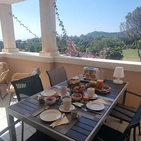 Lägenhet Agay Cap Esterel Village Allee Fleurs - F2 Clim Vue Golf Et - Grande Terrasse Plein Sud *