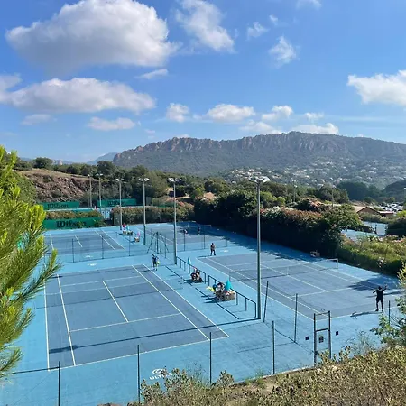 Lägenhet Agay Cap Esterel Village Allee Fleurs - F2 Clim Vue Golf Et - Grande Terrasse Plein Sud *